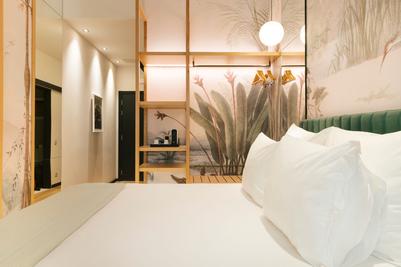 Pestana Rua Augusta Historic Downtown Hotel-Portugal-Lisboa-Room-9