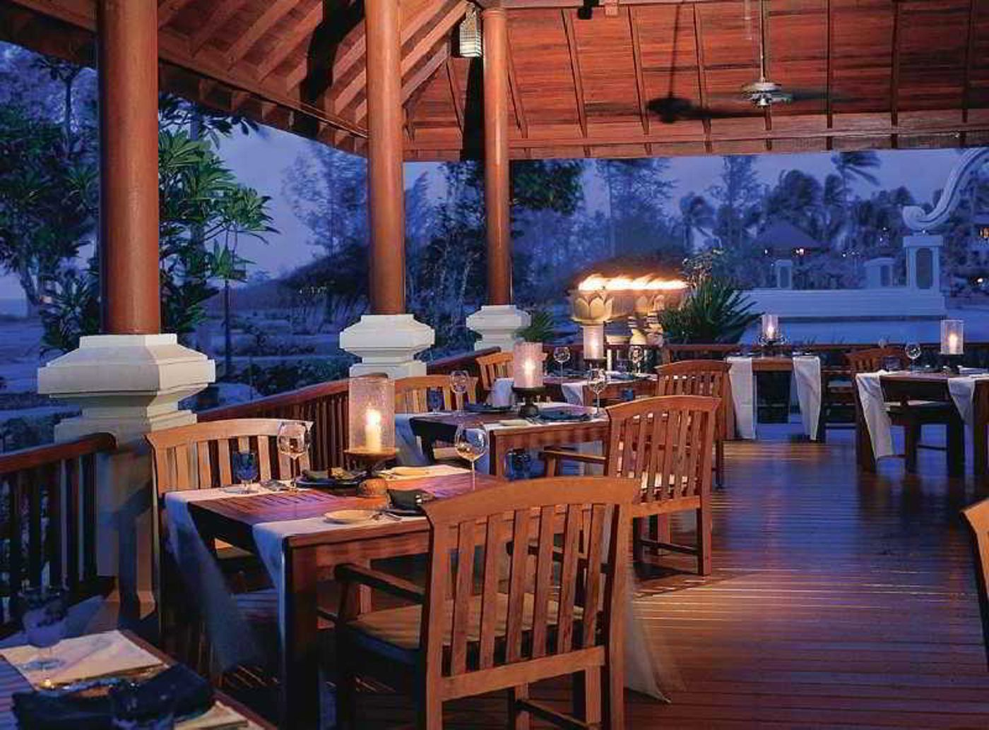 JW-Marriott-Phuket-Resort---Spa-Restaurant-26