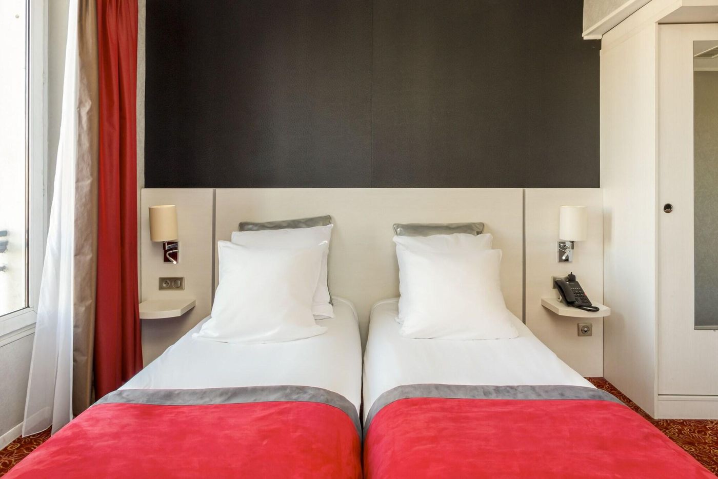 Berkeley-Hotel-Room-3