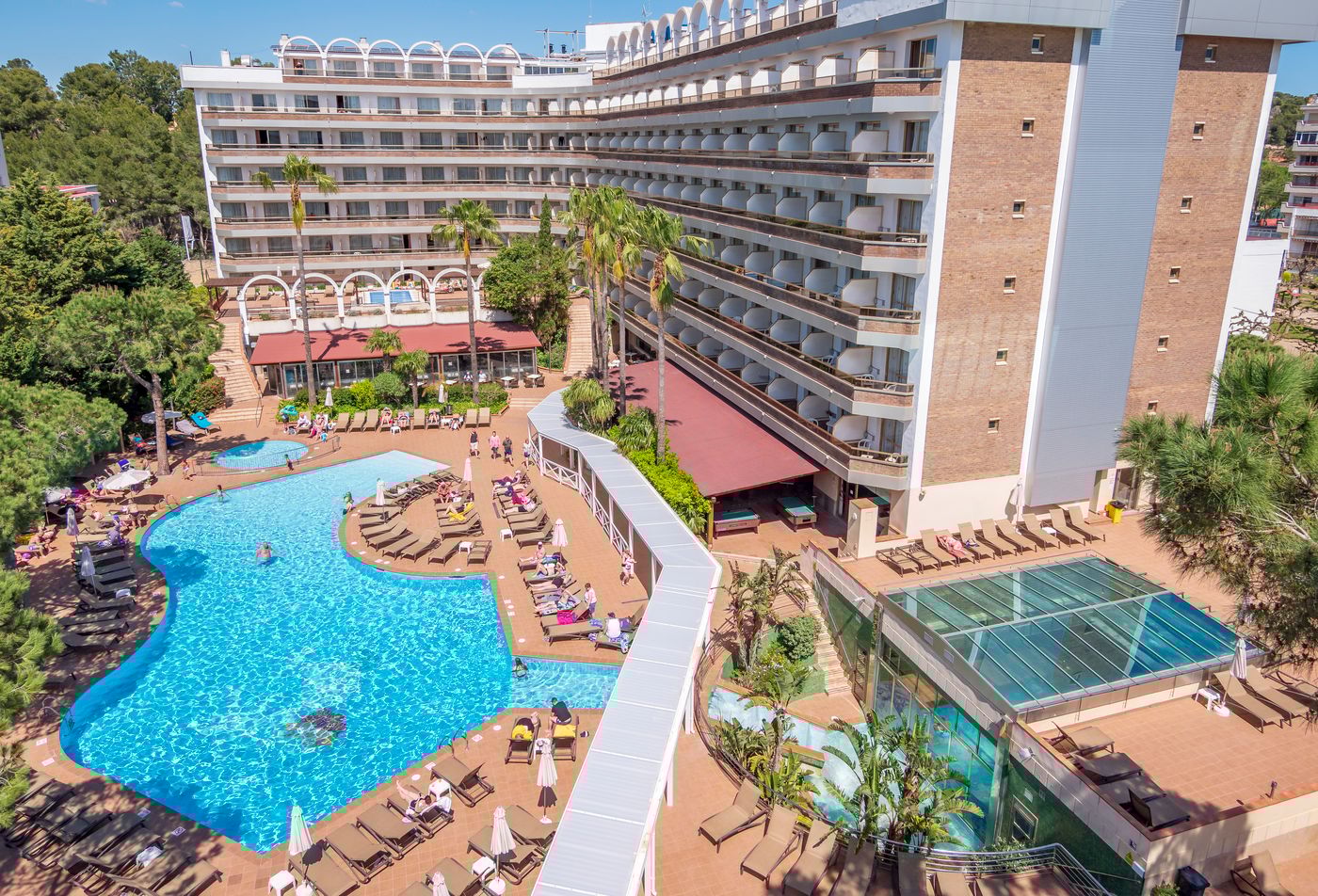 Golden-Port-Salou-and-Spa-Pool-1
