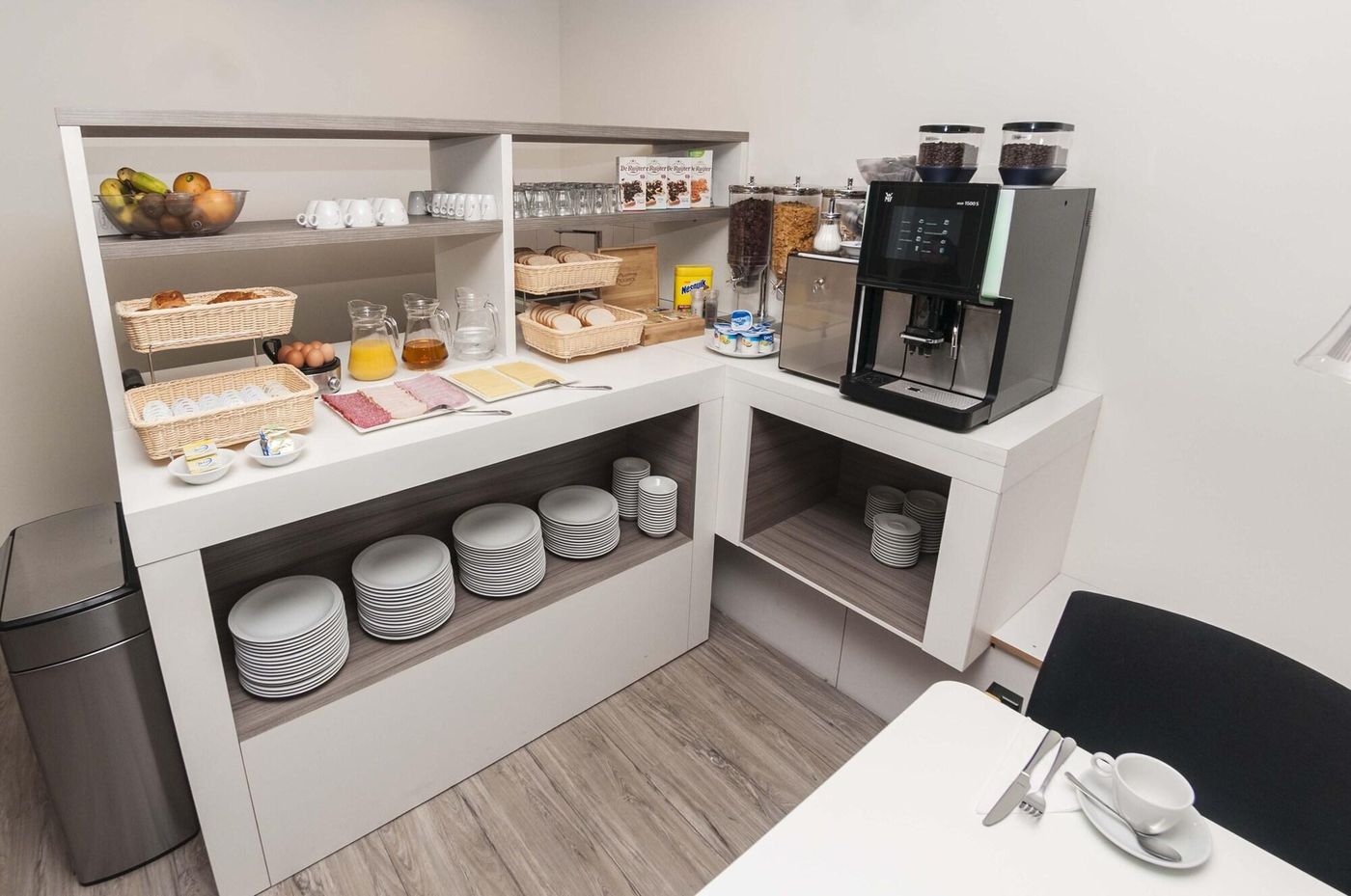 Fine Seasons-Netherlands-Amsterdam-Restaurant-10