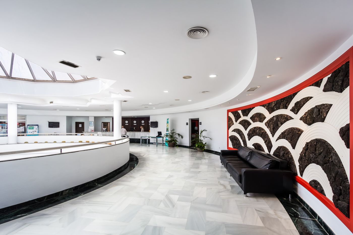 Bluebay-Lanzarote-Lobby-41