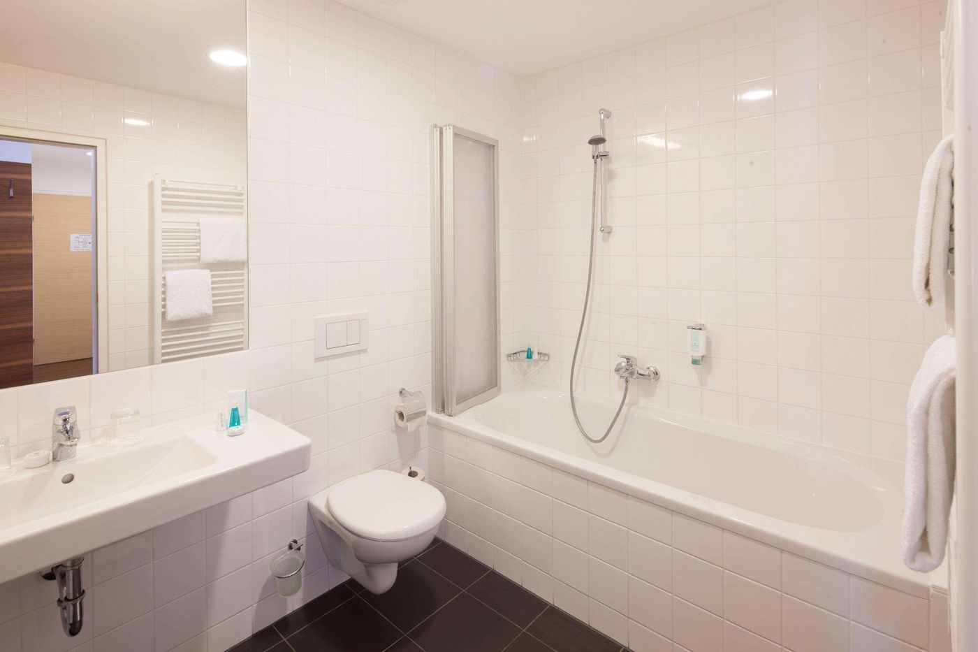 Austria Trend Hotel Beim Theresianum - Austria - VIENNA - Room - 3