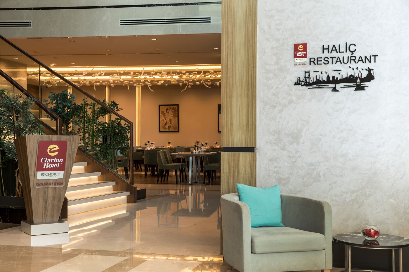 Clarion-Hotel-Istanbul-Golden-Horn-Lobby-27