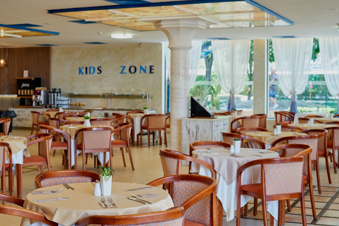 Bellevue-Restaurant-50