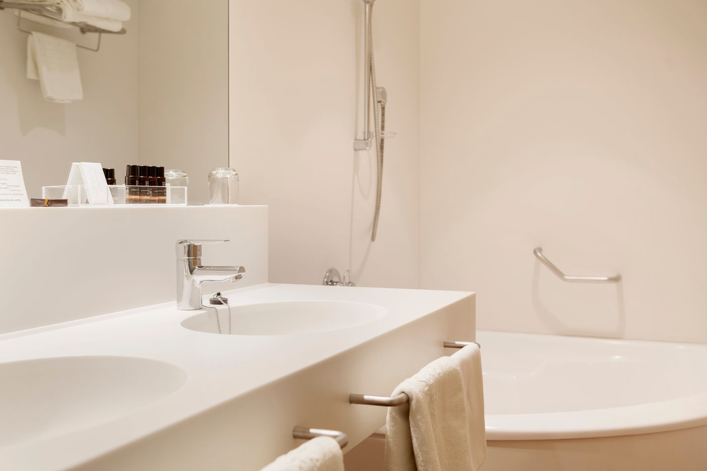 Almadraba-Park-Room-70