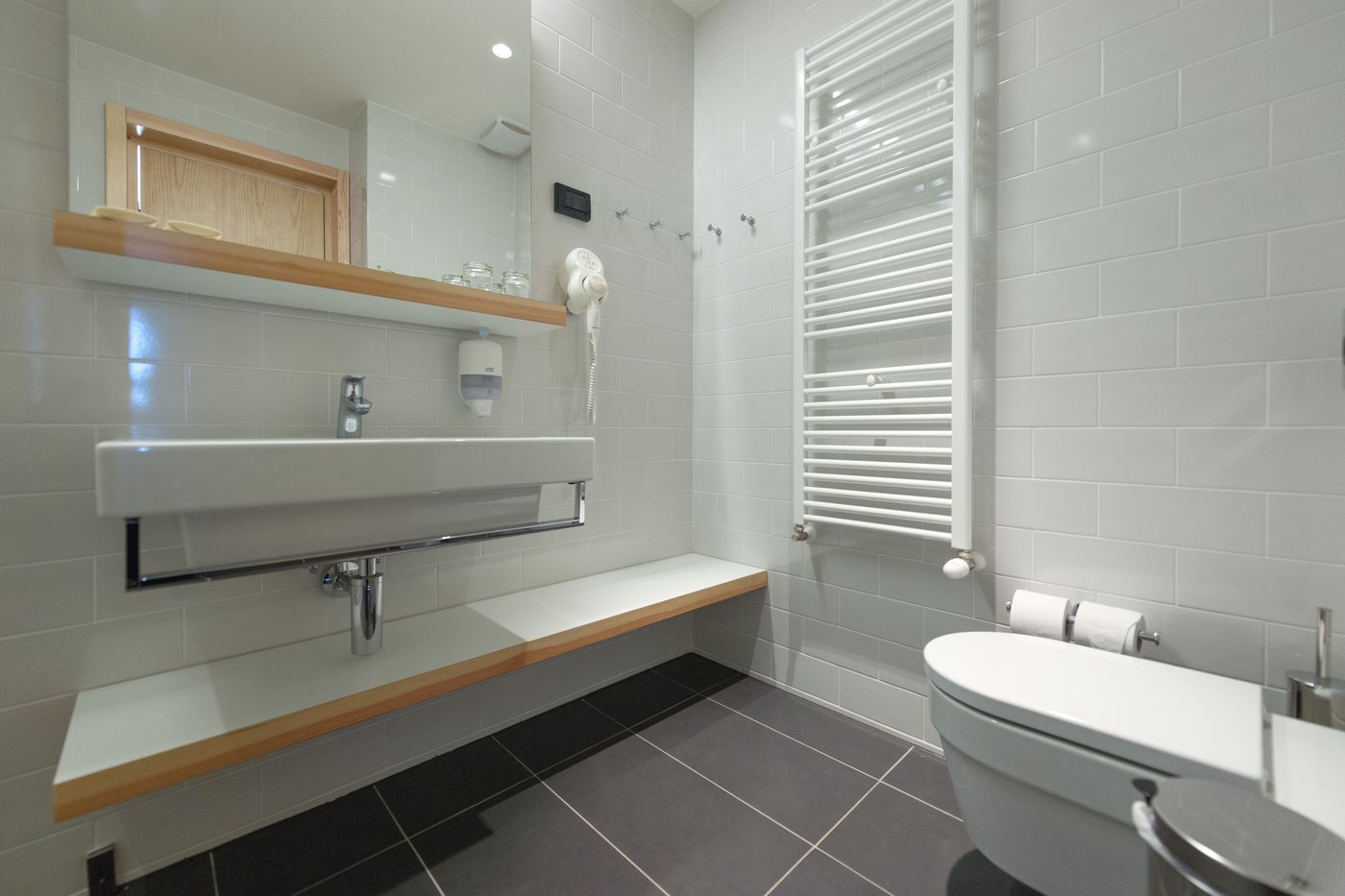 Maistra-Select-Amarin-Resort-Room-42