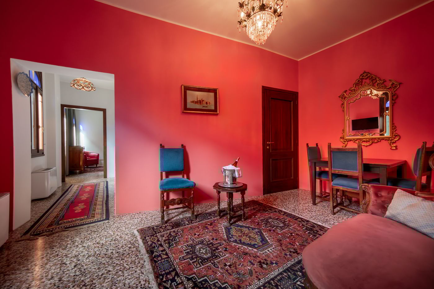 Palazzo-San-Luca-Room-37