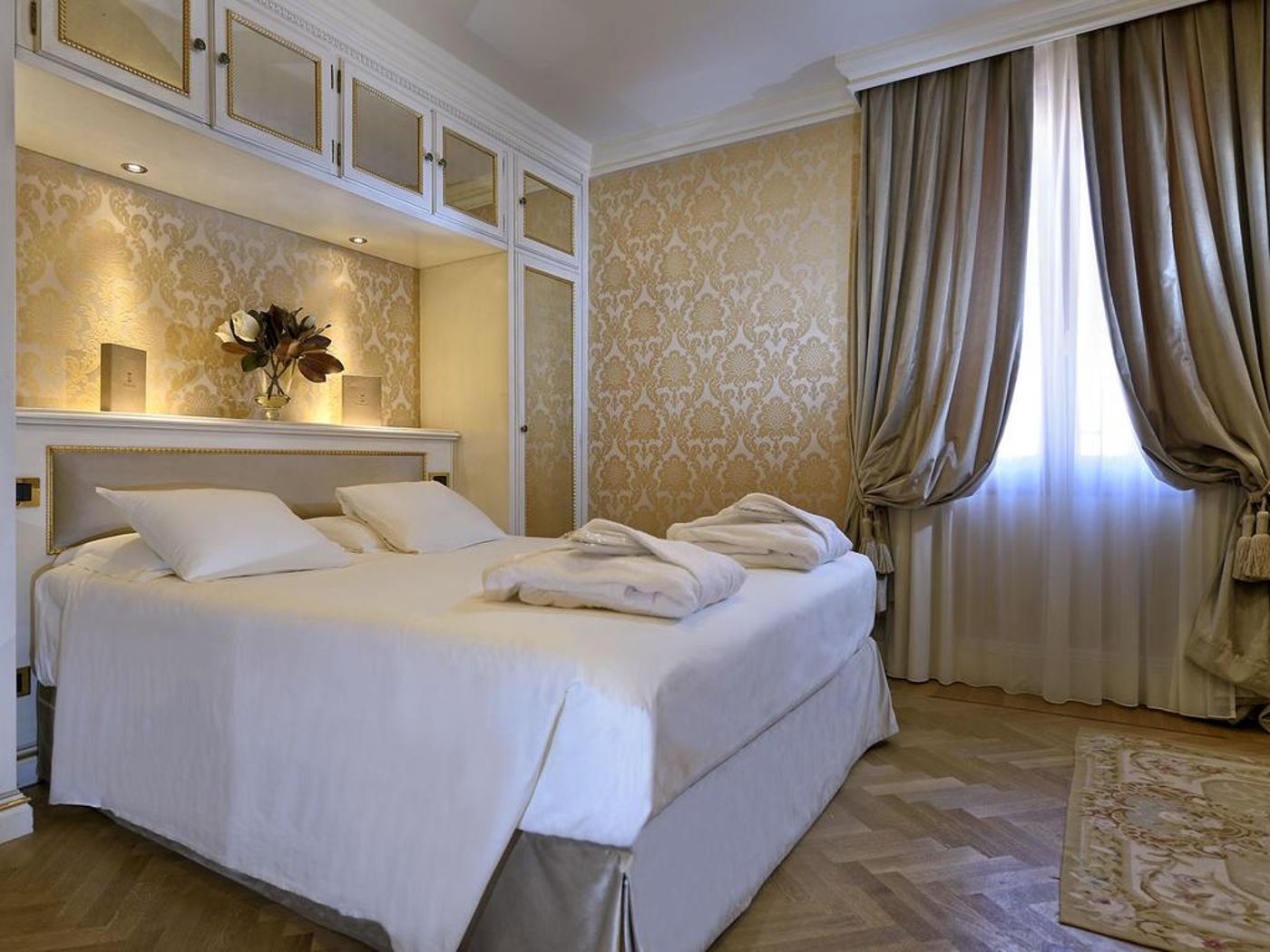 Ai-Reali-Hotel-Room-20