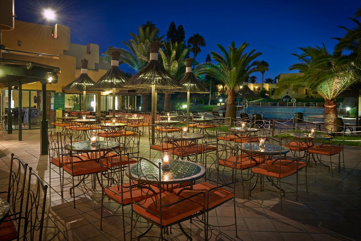 Atlantic-Garden-Beach-Mate-Bar-15