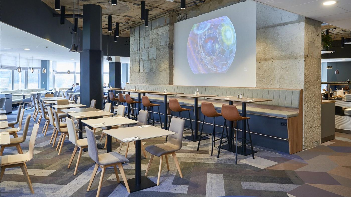 Orea-Hotel-Pyramida-Restaurant-17