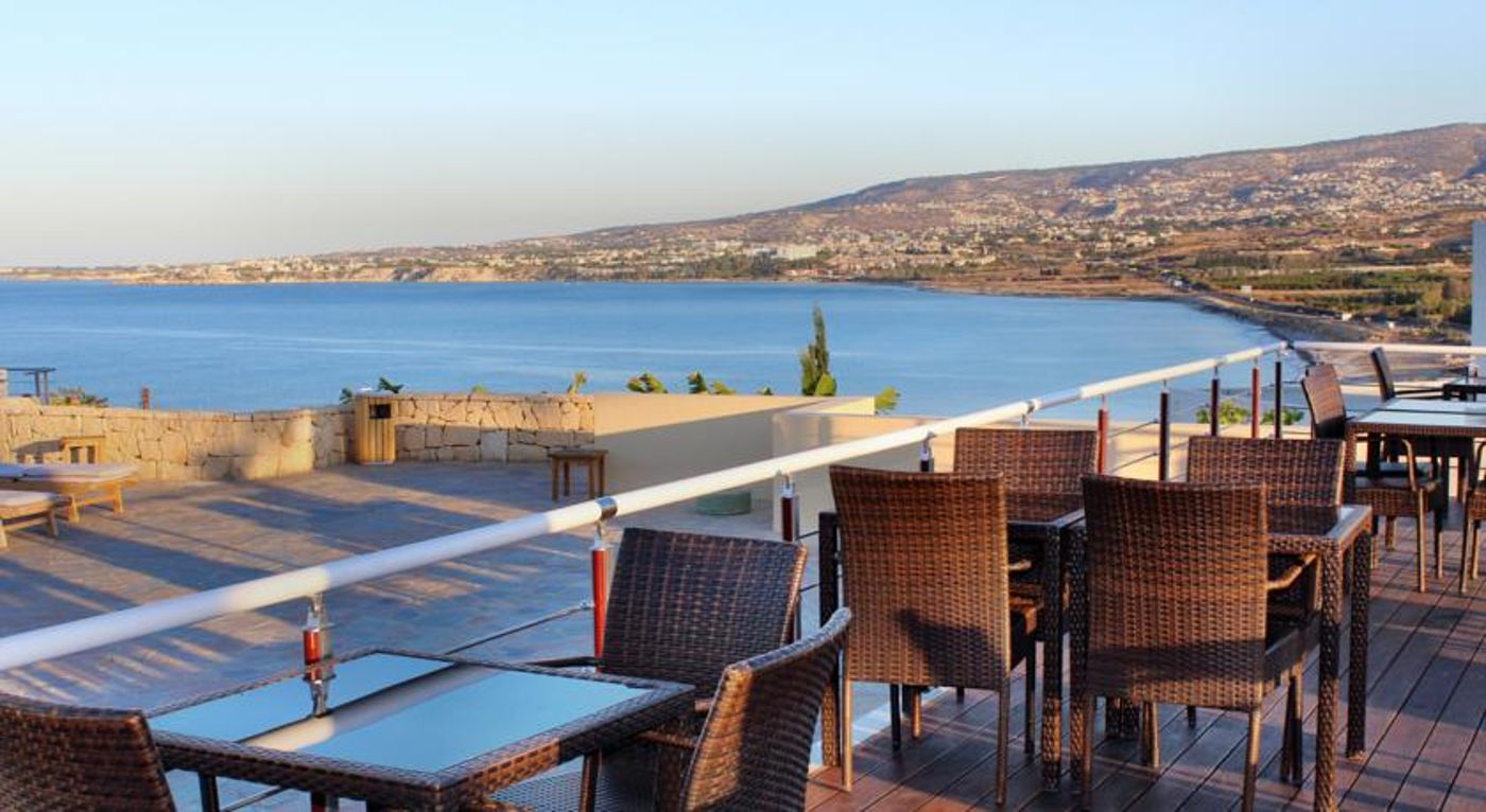 Theo Sunset Bay Holiday Village