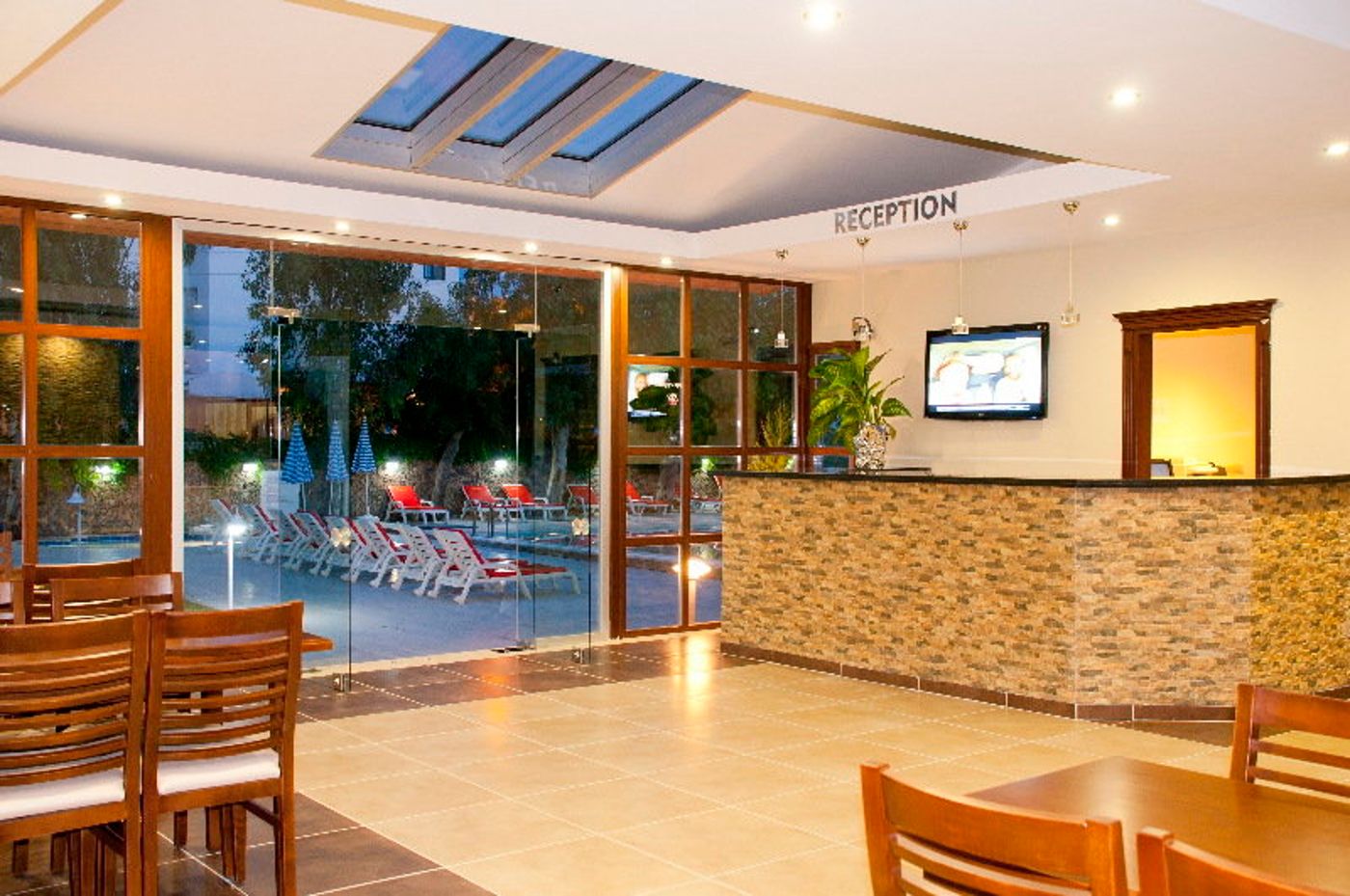 Dogan-Beach-Resort---Spa-Hotel-Lobby-17