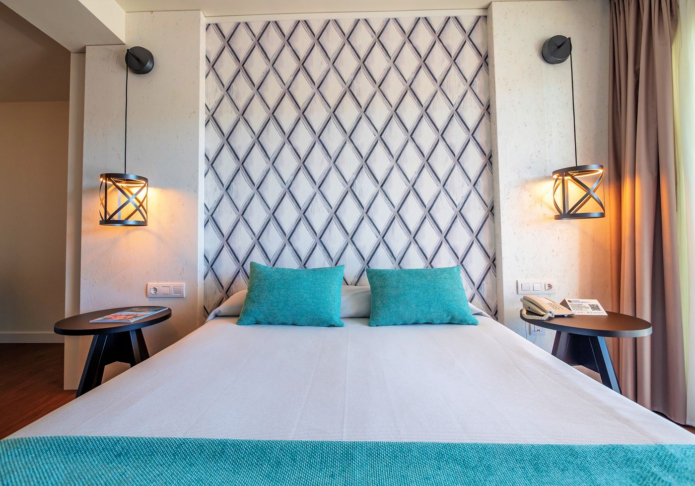 Golden-Donaire-Beach-Room-18