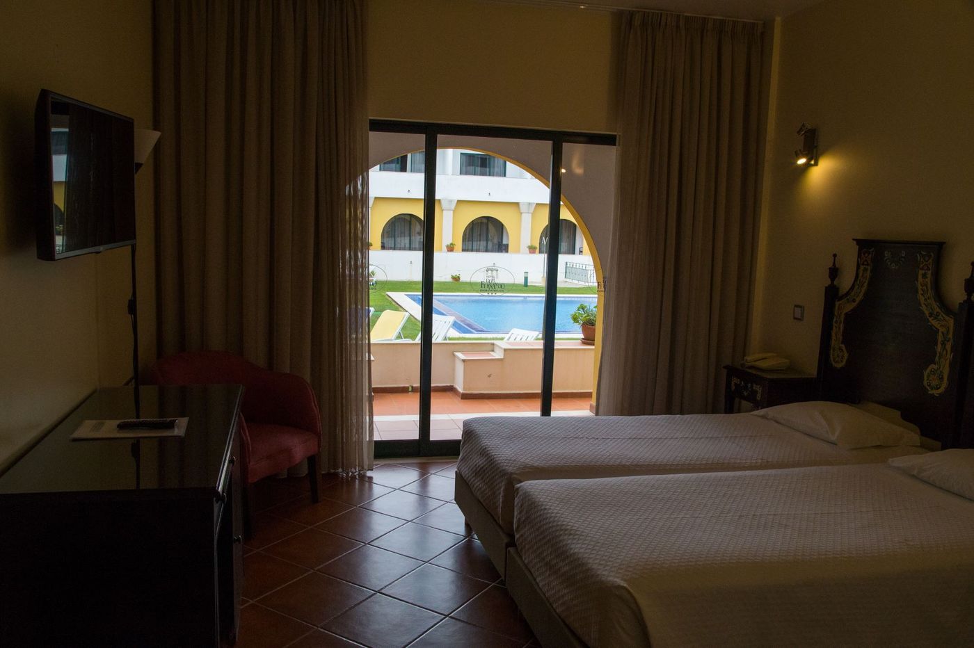 Dom-Fernando-Room-21
