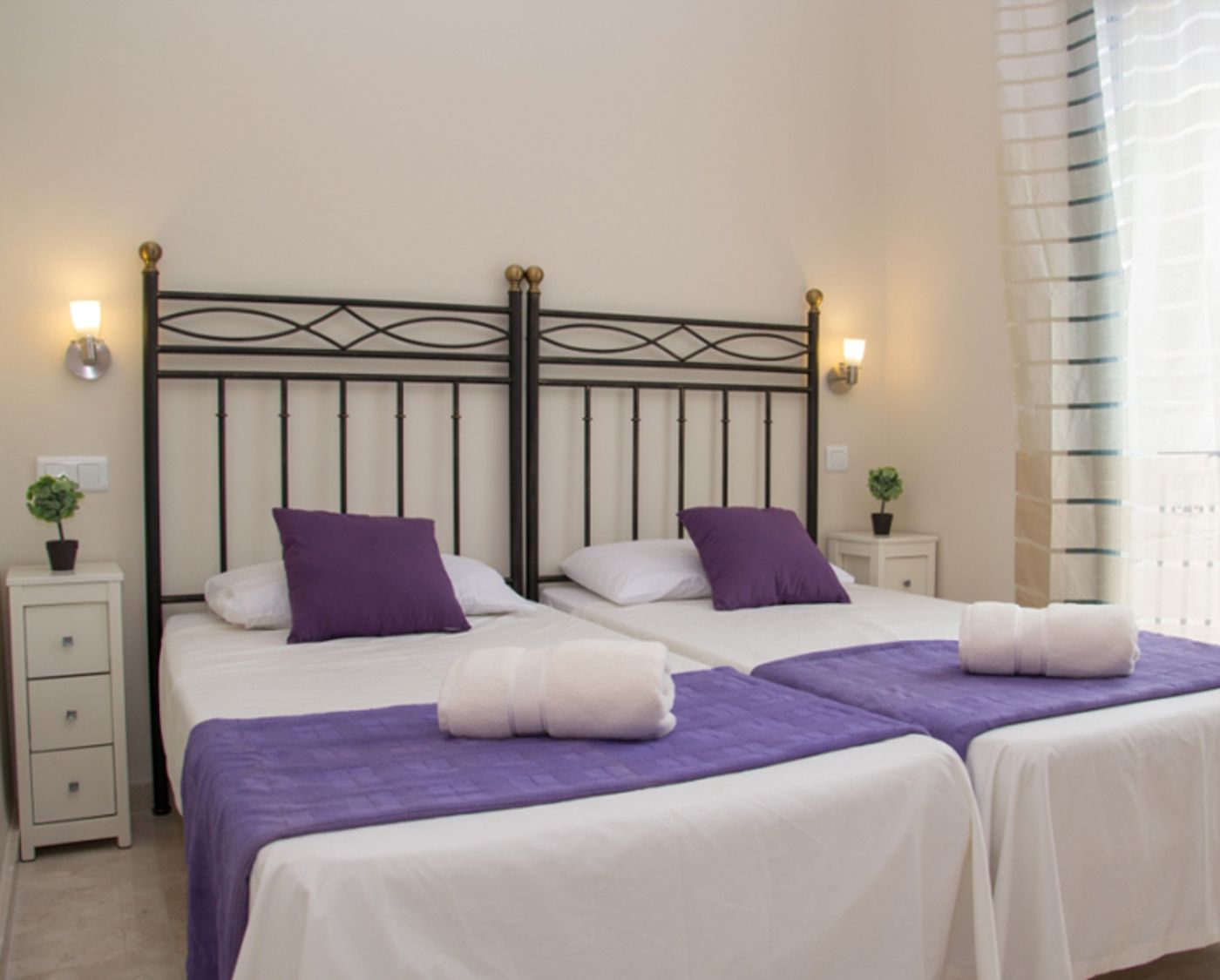 La Almadraba Apartments