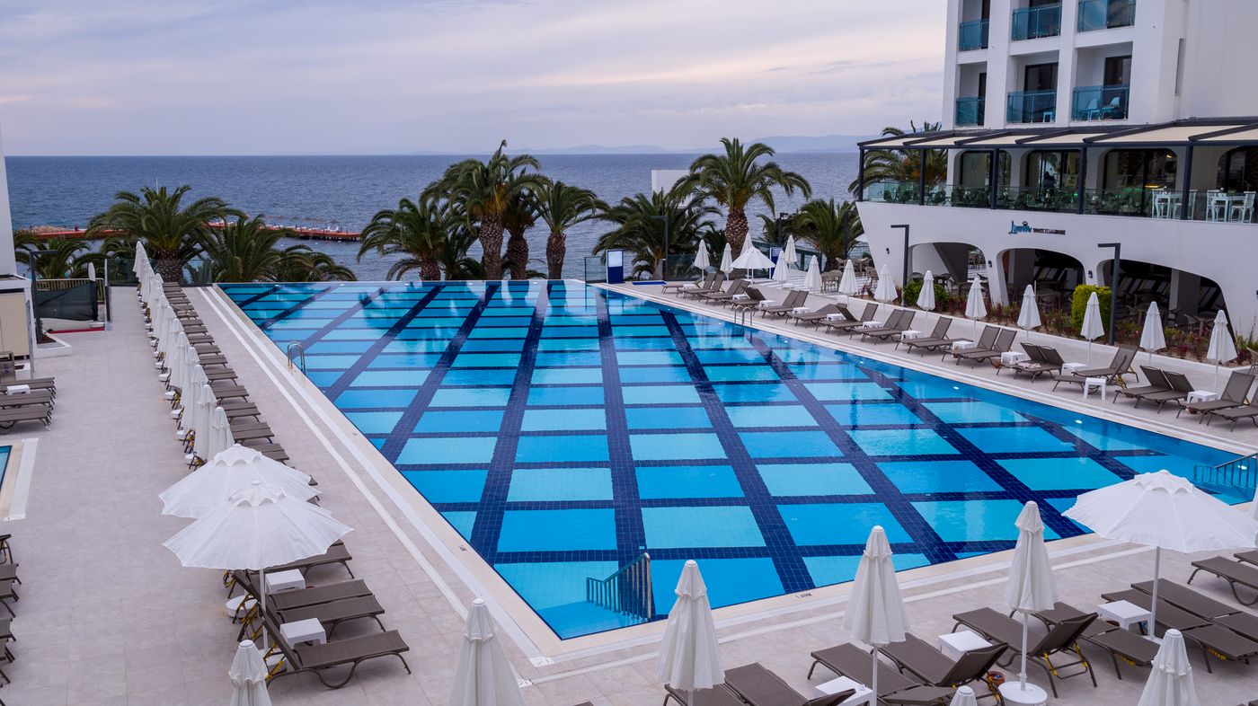 Infinity-by-Yelken-Aquapark---Resorts-Pool-3