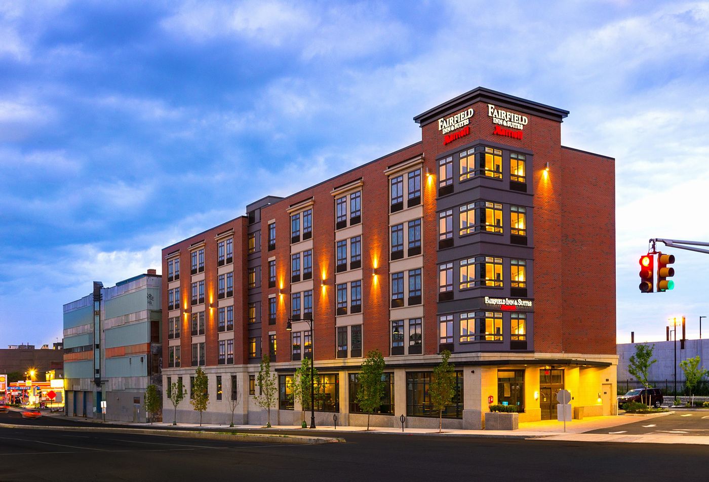 Fairfield-Inn---Suites-Boston-Cambridge-General-view-2