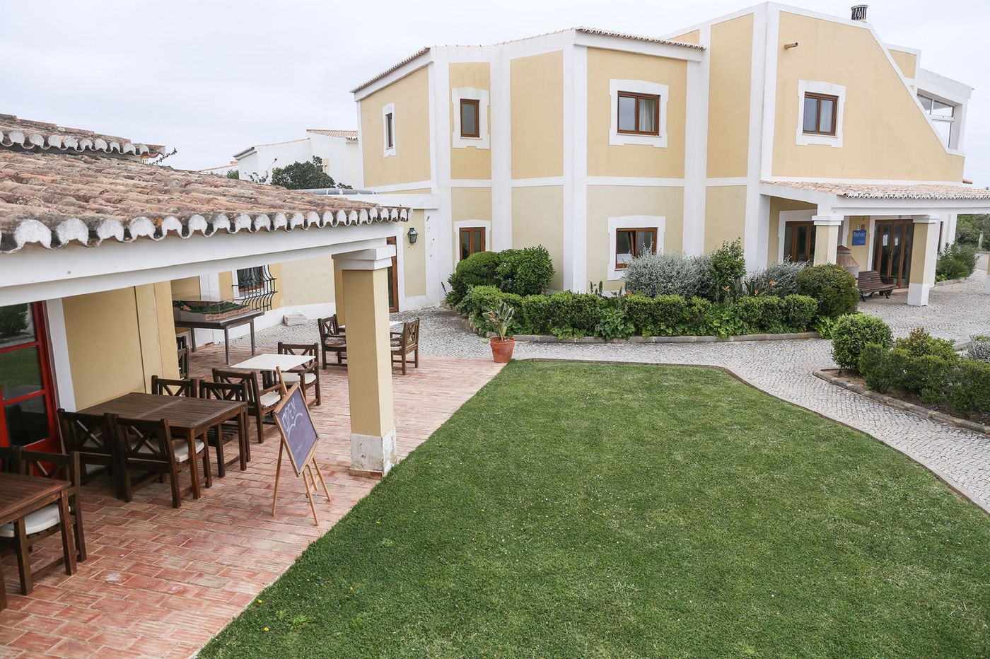 Porto-Dona-Maria-Bar-13