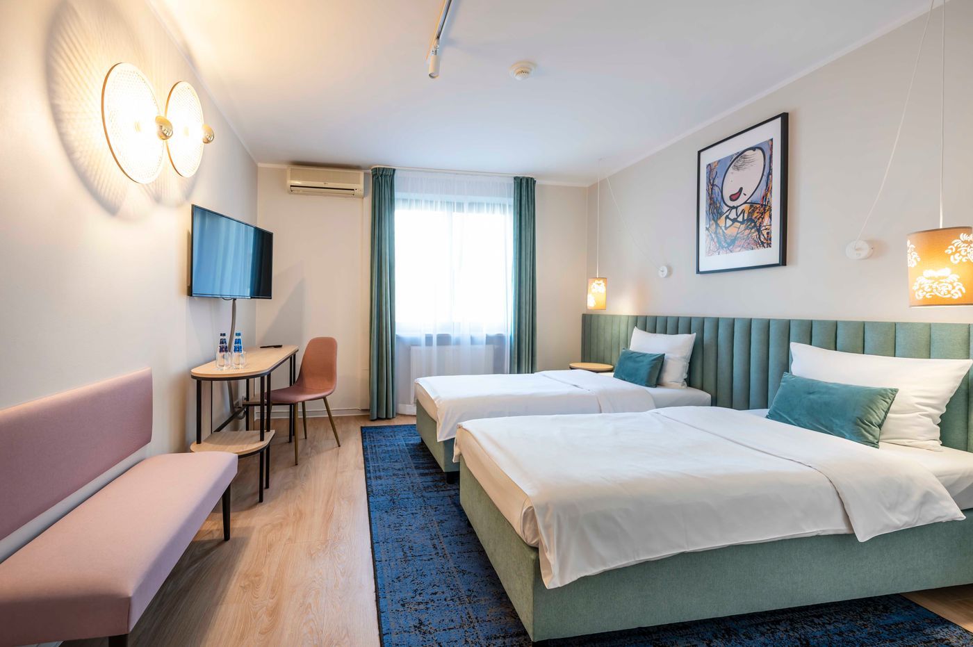 Hotel-H12-Room-20