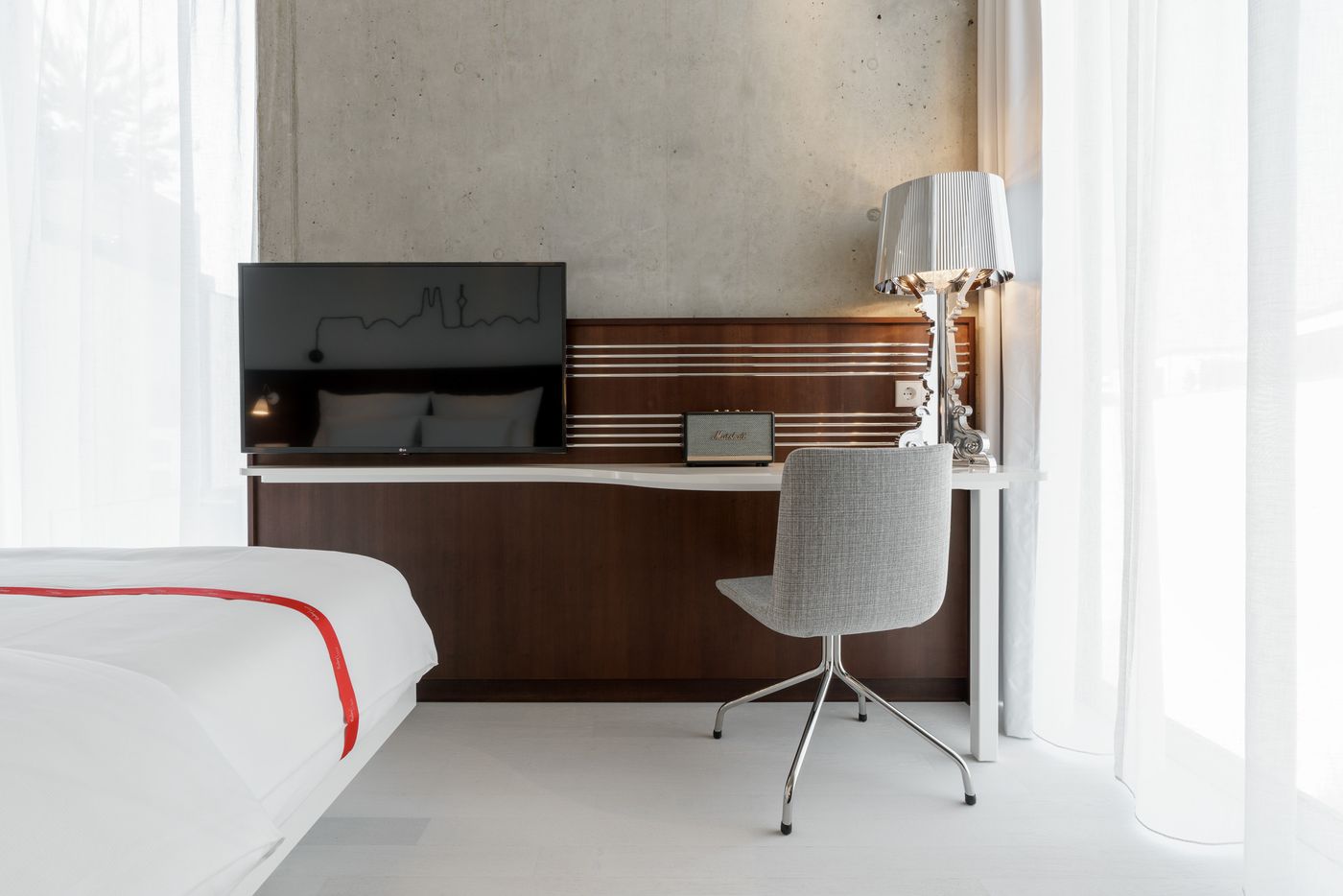 Ruby-Ella-Hotel---Bar-Room-26