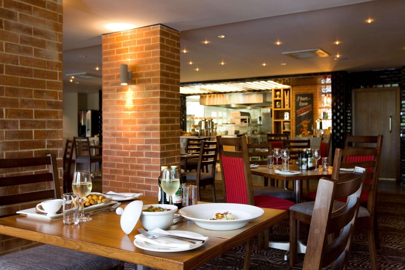 SunSquare-Cape-Town-Gardens-Restaurant-20