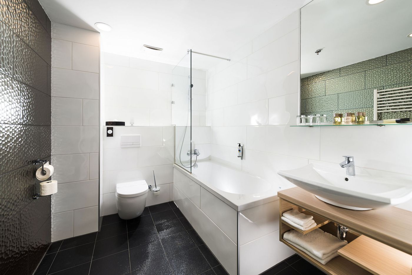 Bo33-Hotel-Family-and-Suites-Room-45