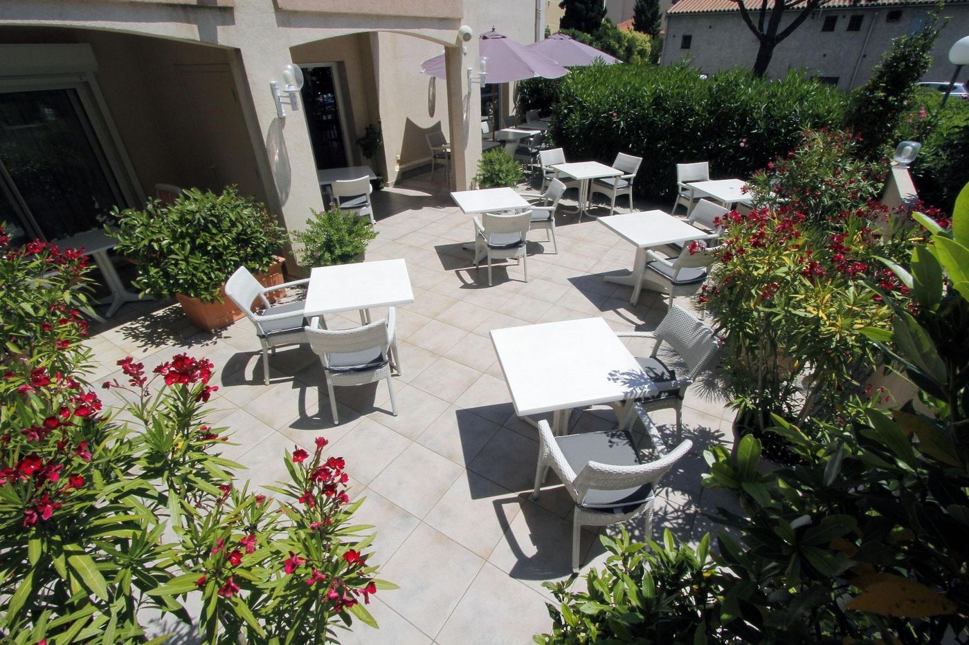 Hotel-Le-Petit-Prince-Restaurant-2