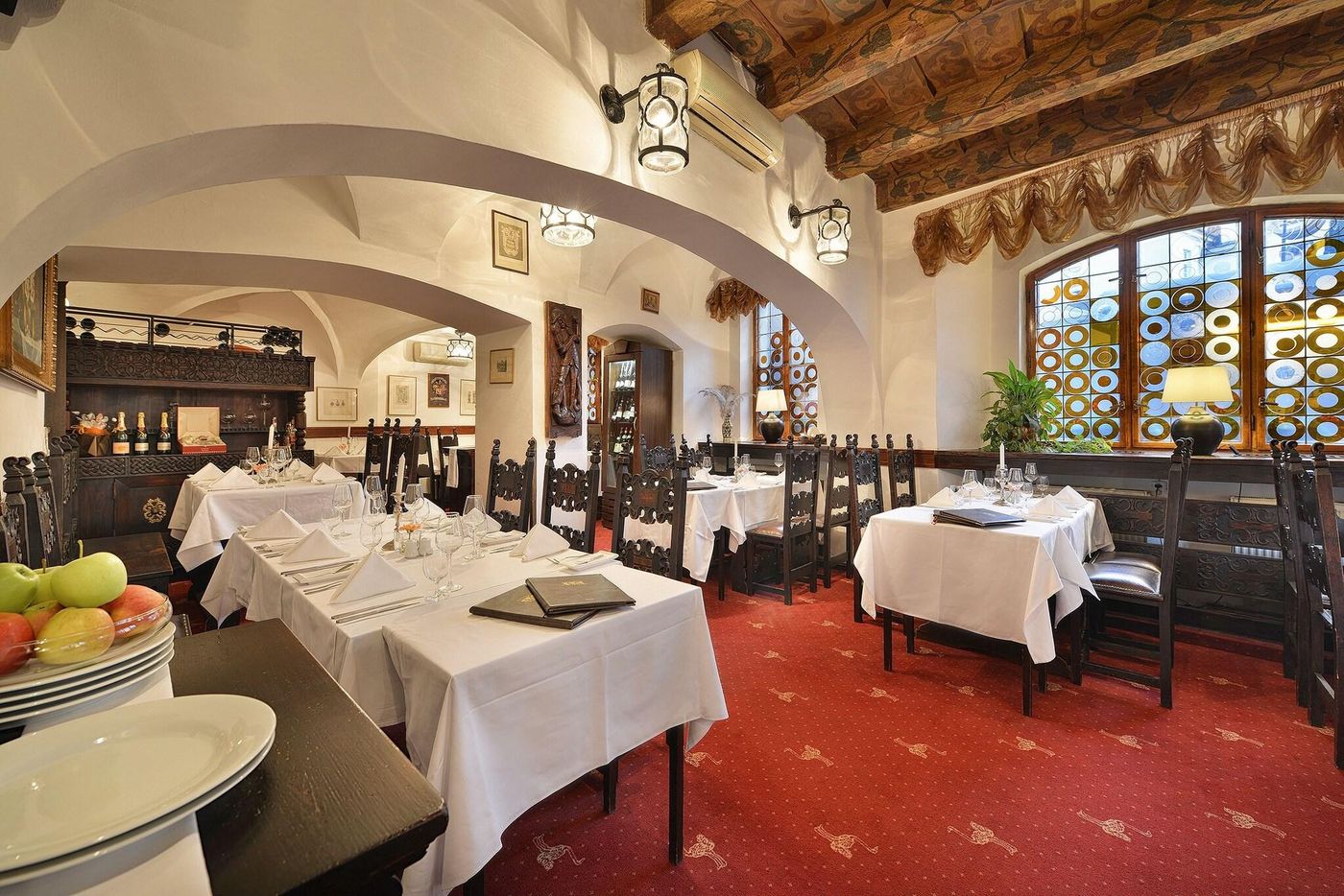 U-Tri-Pstrosu-Restaurant-54