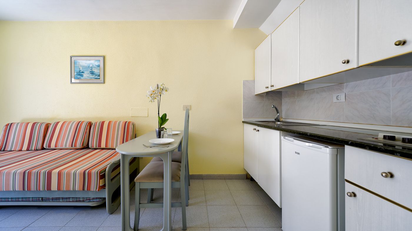 Maspalomas-Oasis-Club-Room-39