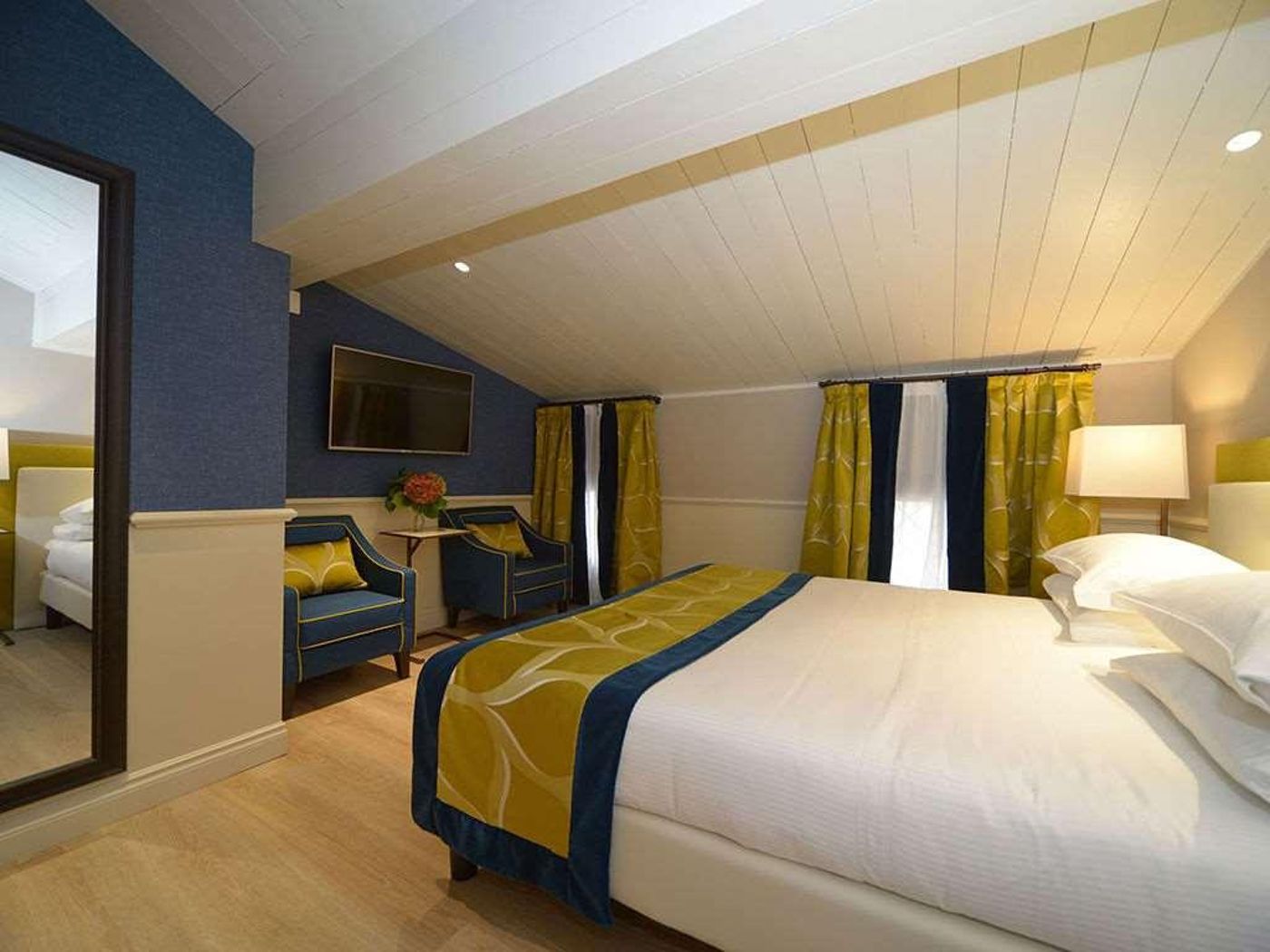 Best-Western-Hotel-Canon-d-Oro-Room-34