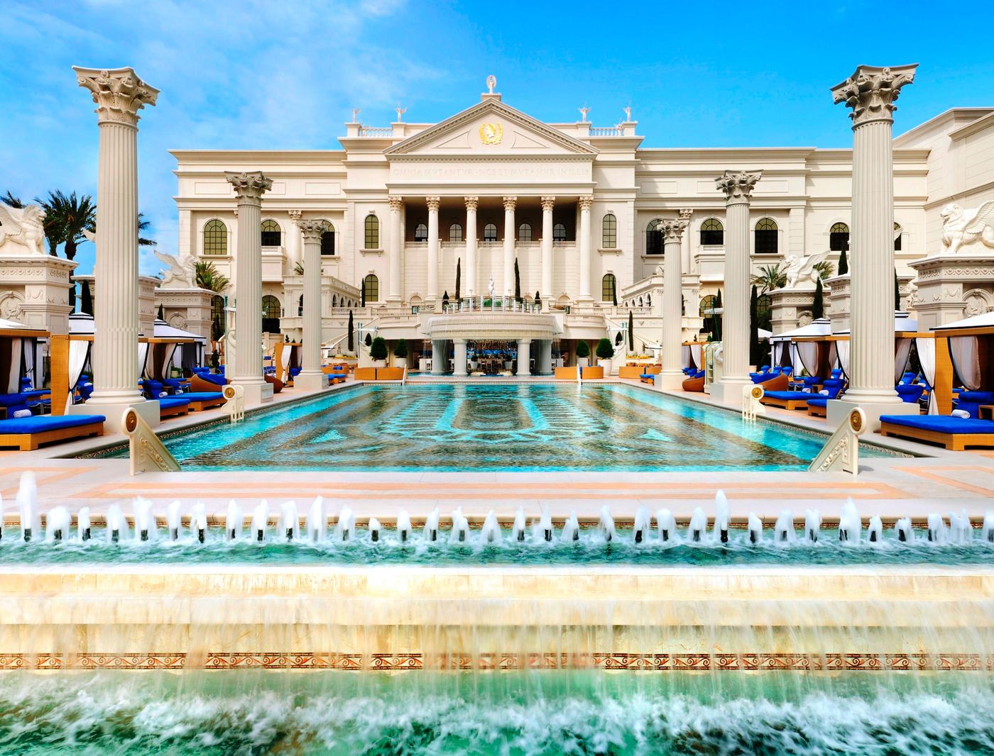 Caesars-Palace-Pool-7