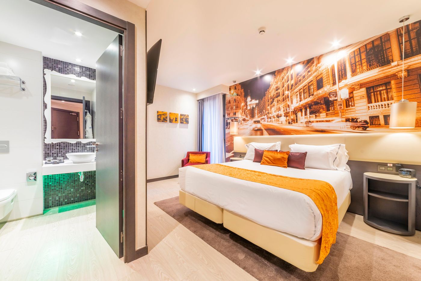 Hotel-Indigo-Madrid---Gran-Via-Room-34
