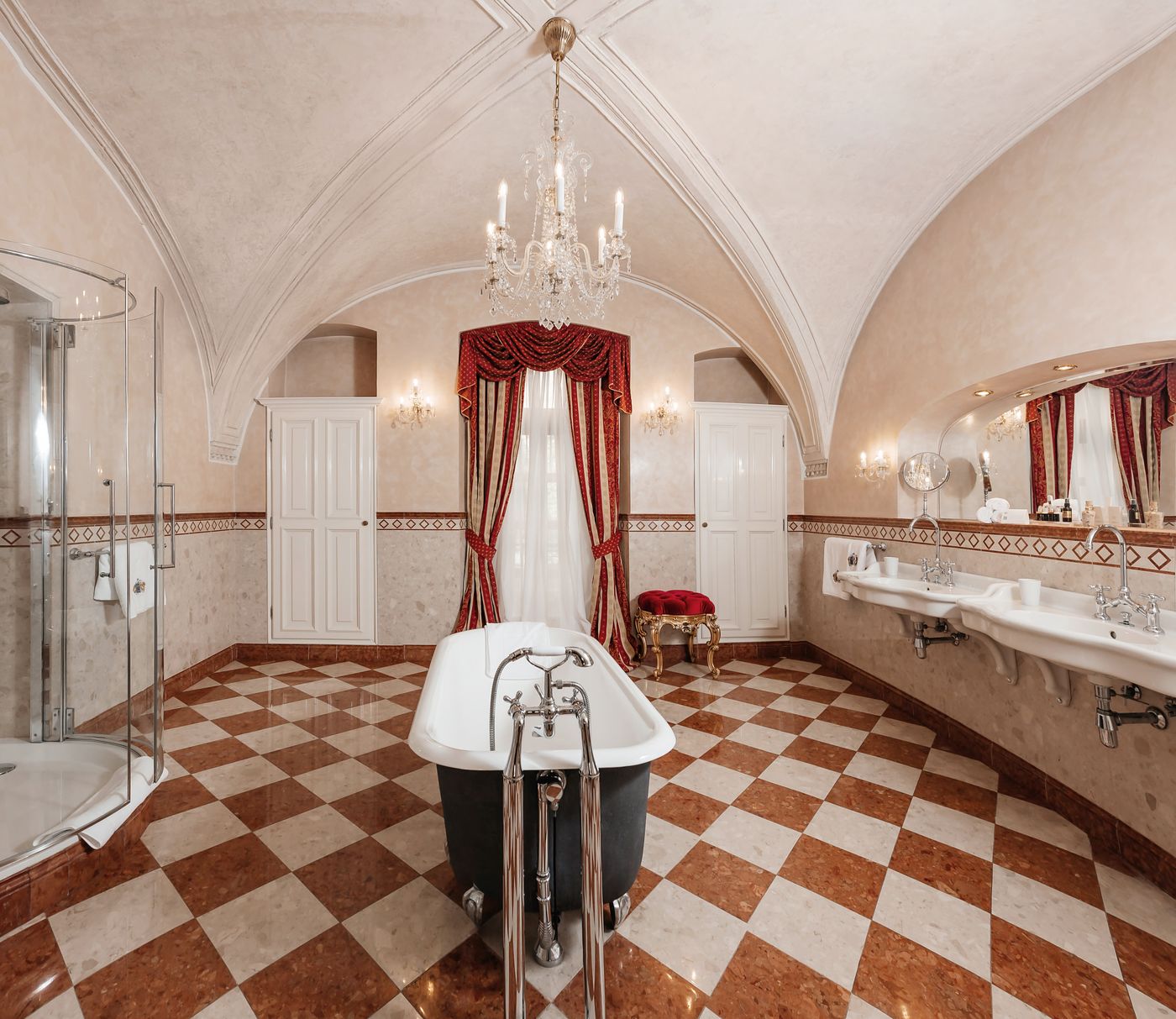 Alchymist-Grand-Hotel-And-Spa-Room-32