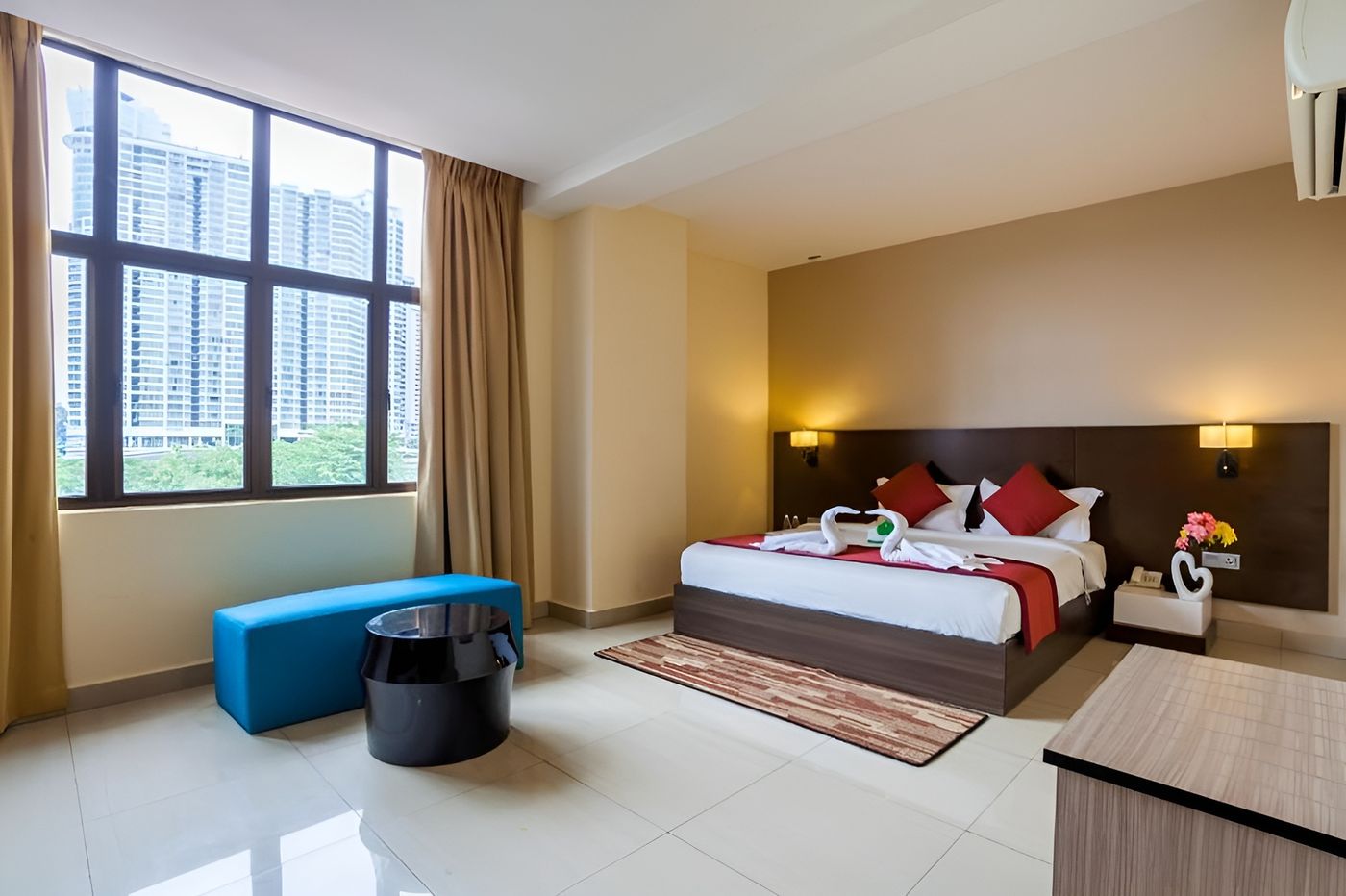 Dolphin Hotel, Chow Kit Kuala Lumpur By ZUZU-Malaysia-KUALA LUMPUR-General view-1