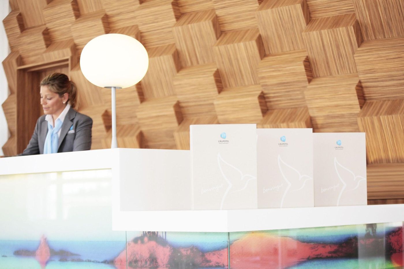 Grupotel-Mar-de-Menorca-Lobby-53