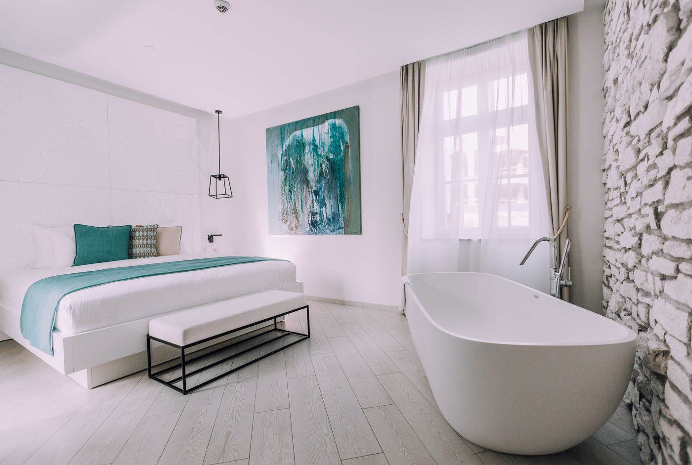 Lazure-Hotel---Marina-Room-42