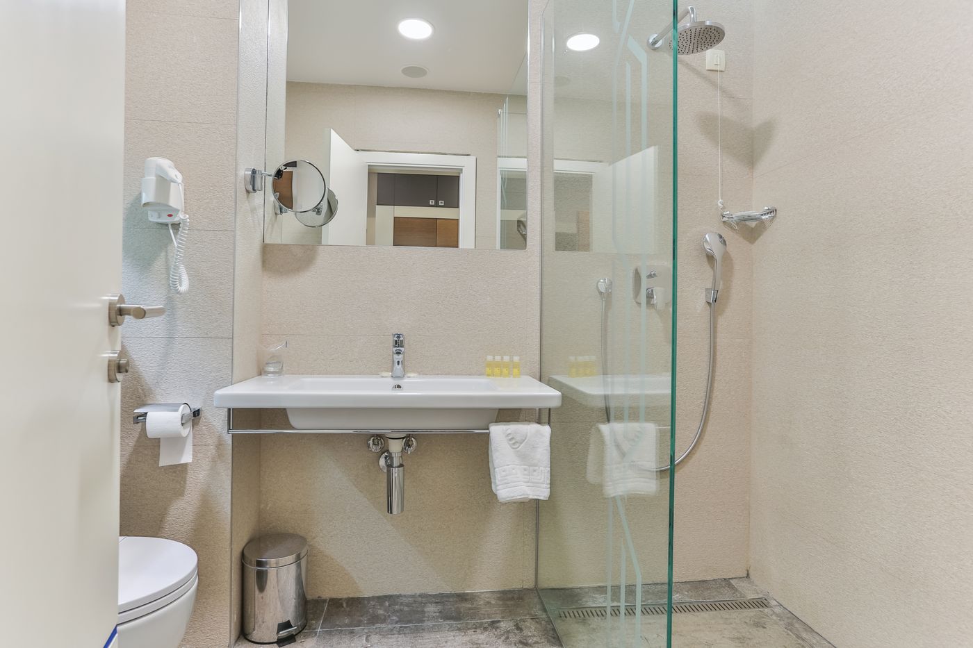 Bracera-Hotel-Room-12