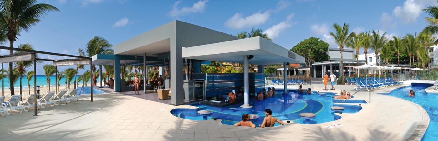 Riu-Yucatan-All-Inclusive-Pool-9