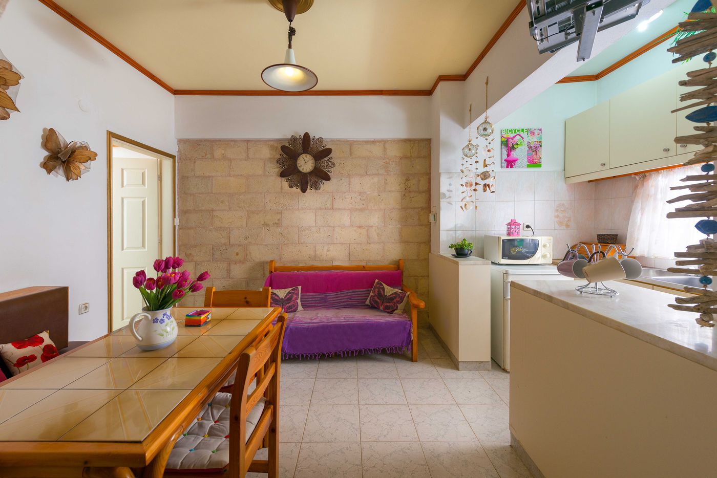 Melody-Studios-Room-32