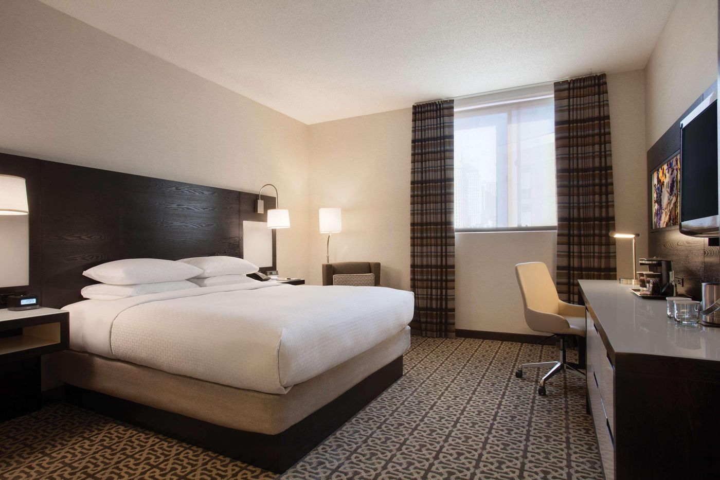 Doubletree-by-Hilton-Boston-Downtown-Room-22