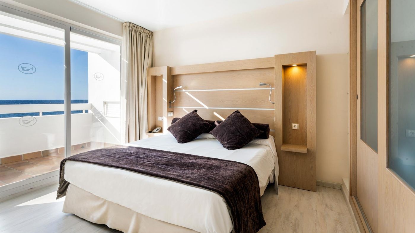 Sirenis Seaview Country Club