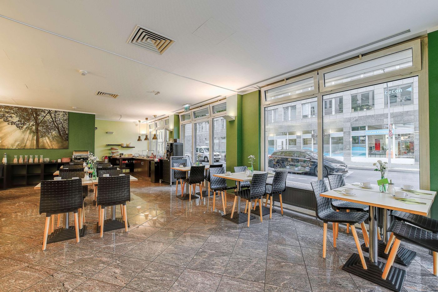 Berlin-Mitte-by-Campanile-Restaurant-13