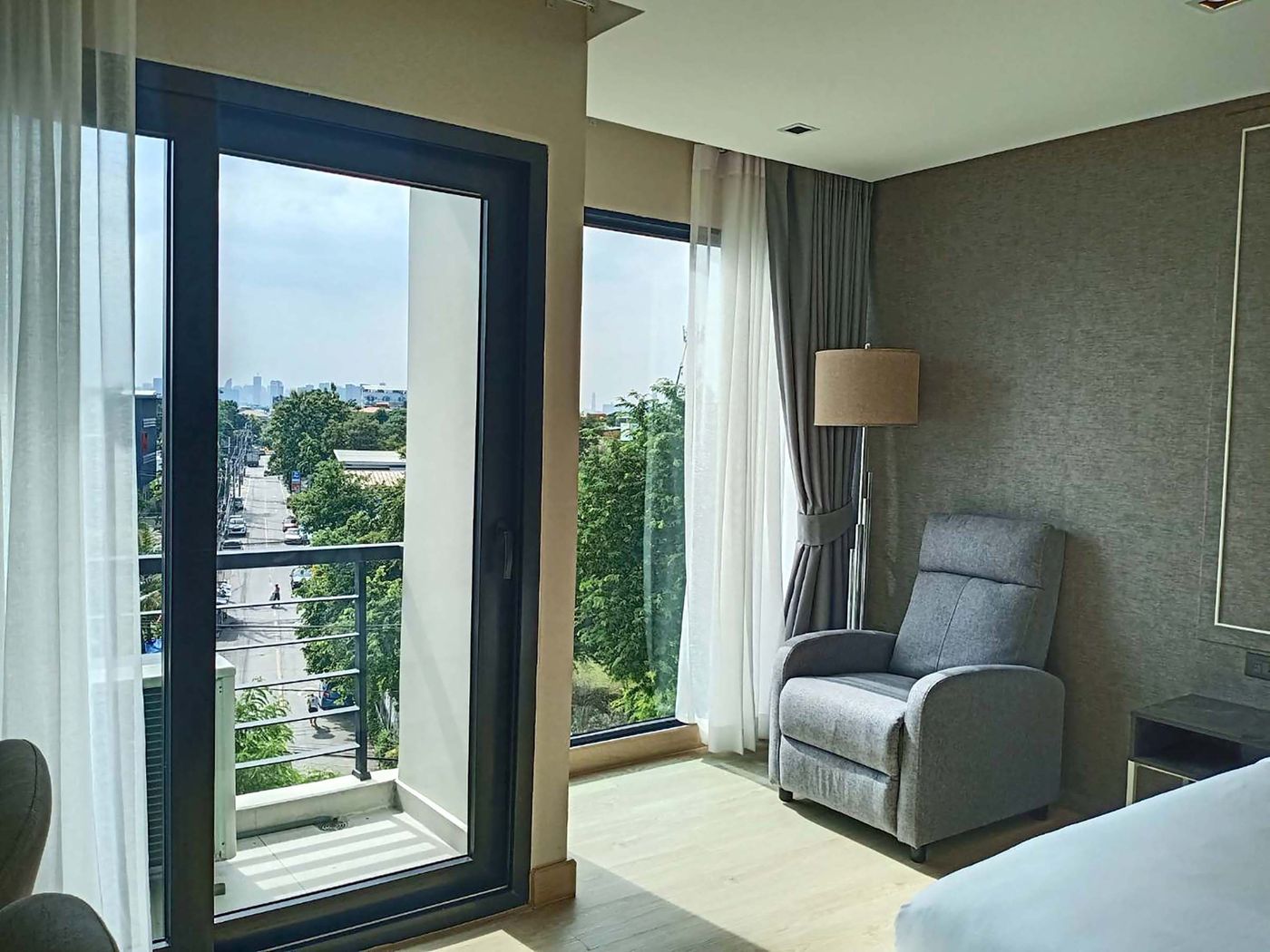 The-9-Residence-Hotel-Room-12