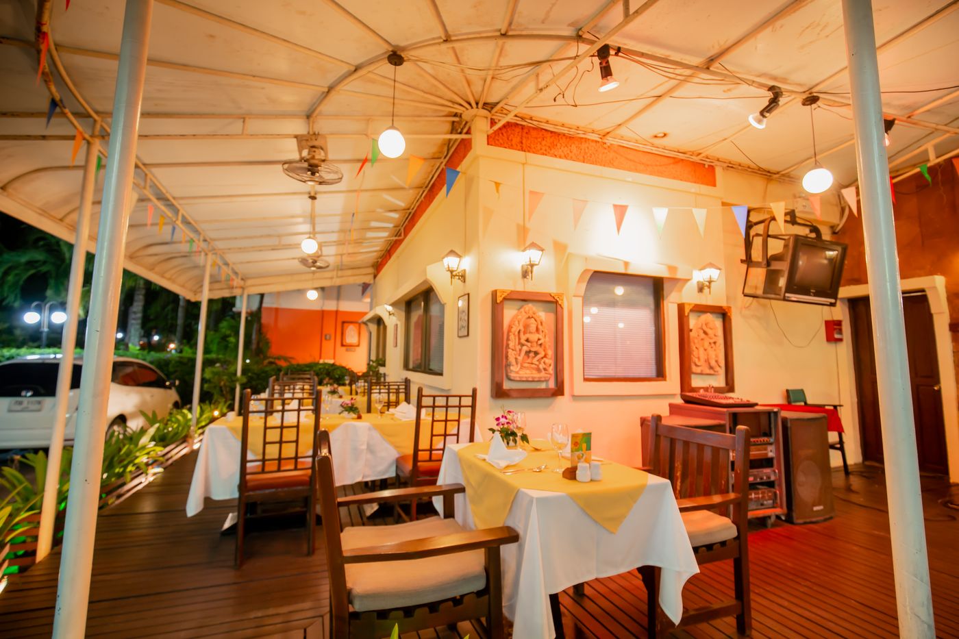 Hyton-Leelavadee-Restaurant-37