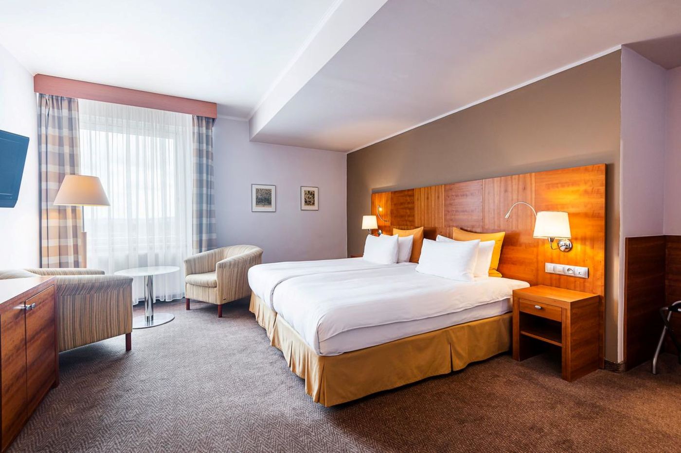 Grand-Hotel-International-Room-9