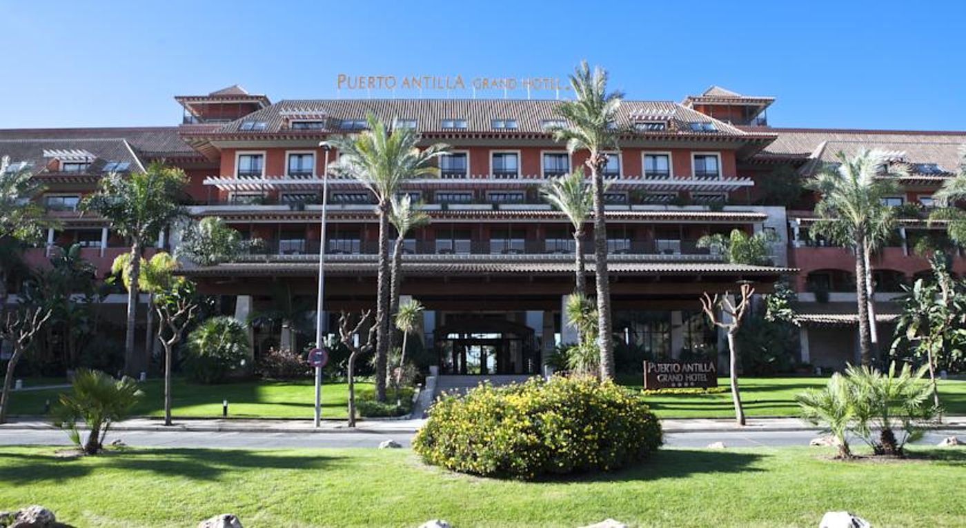 Puerto Antilla Grand Hotel