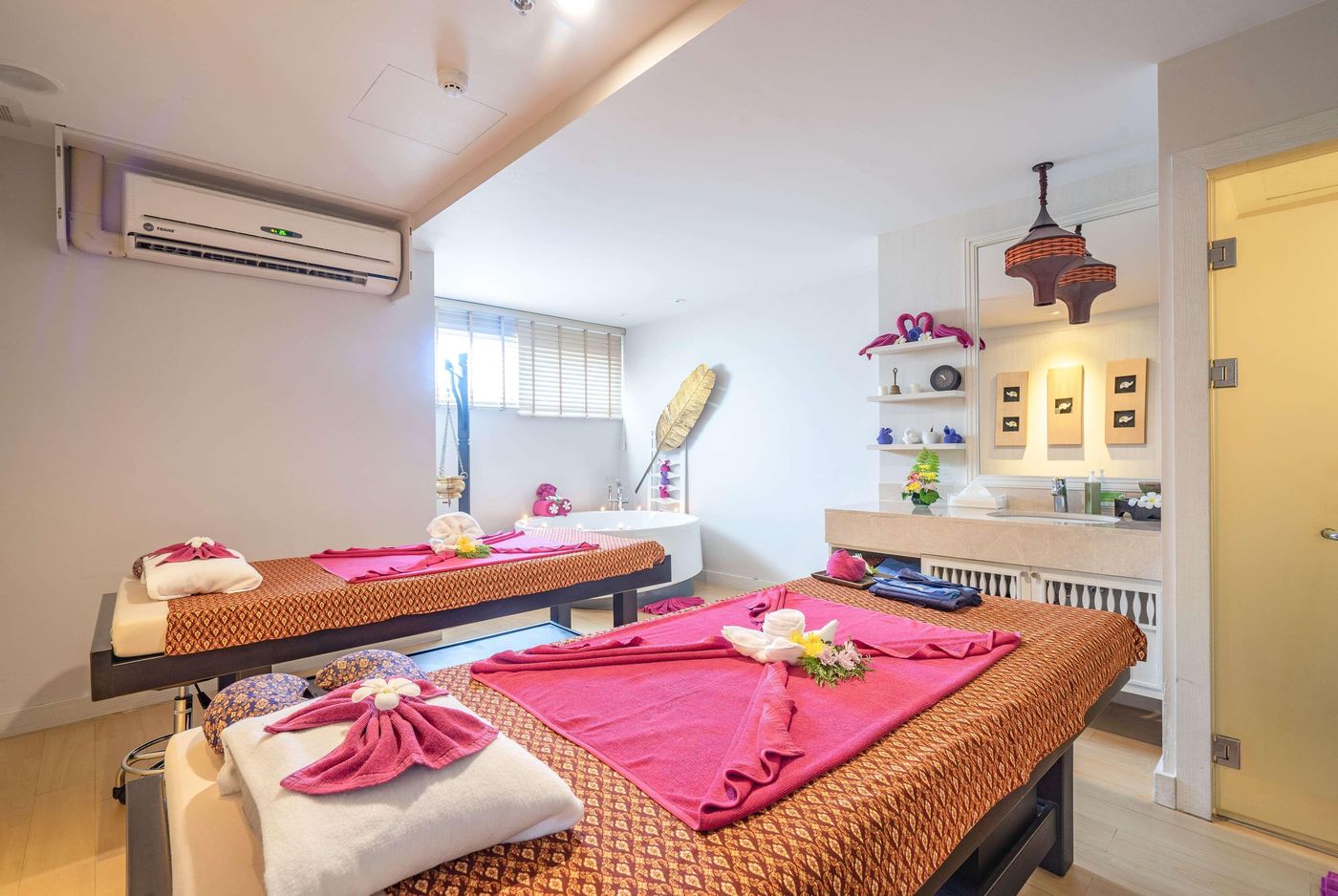 Ramada-By-Wyndham-Phuket-Deevana-Sports-and-Entertainment-75