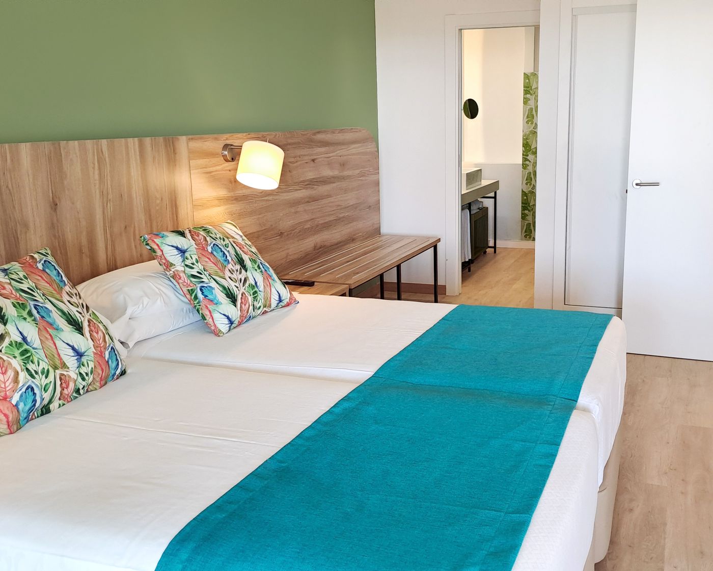 Costa-Calero-Room-40