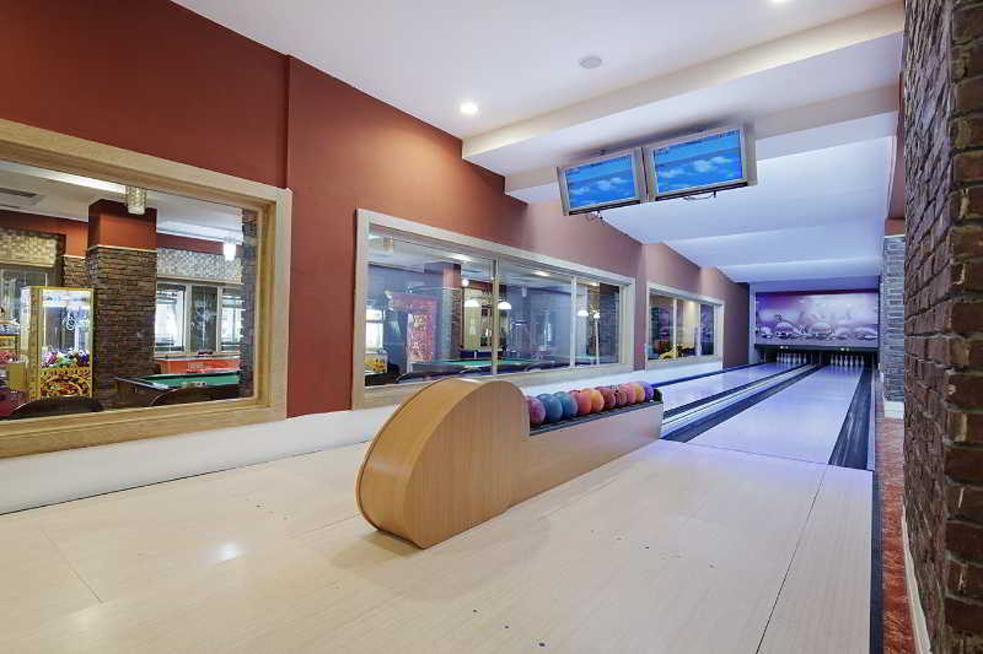 Alba-Queen-Hotel-Sports-and-Entertainment-43